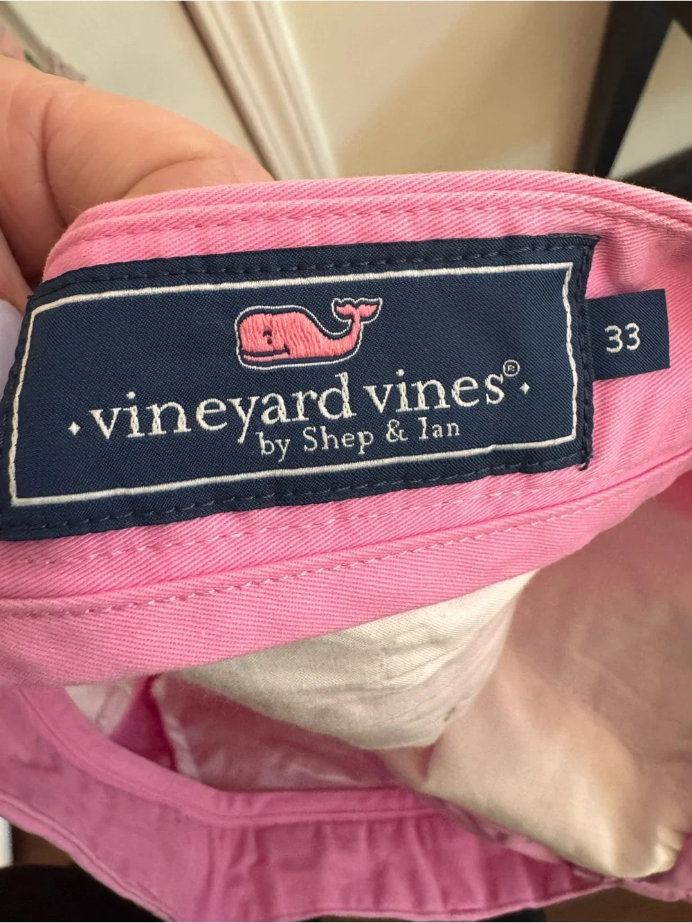 VINEYARD VINES Pink Whale Breaker Shorts Mens Size 33